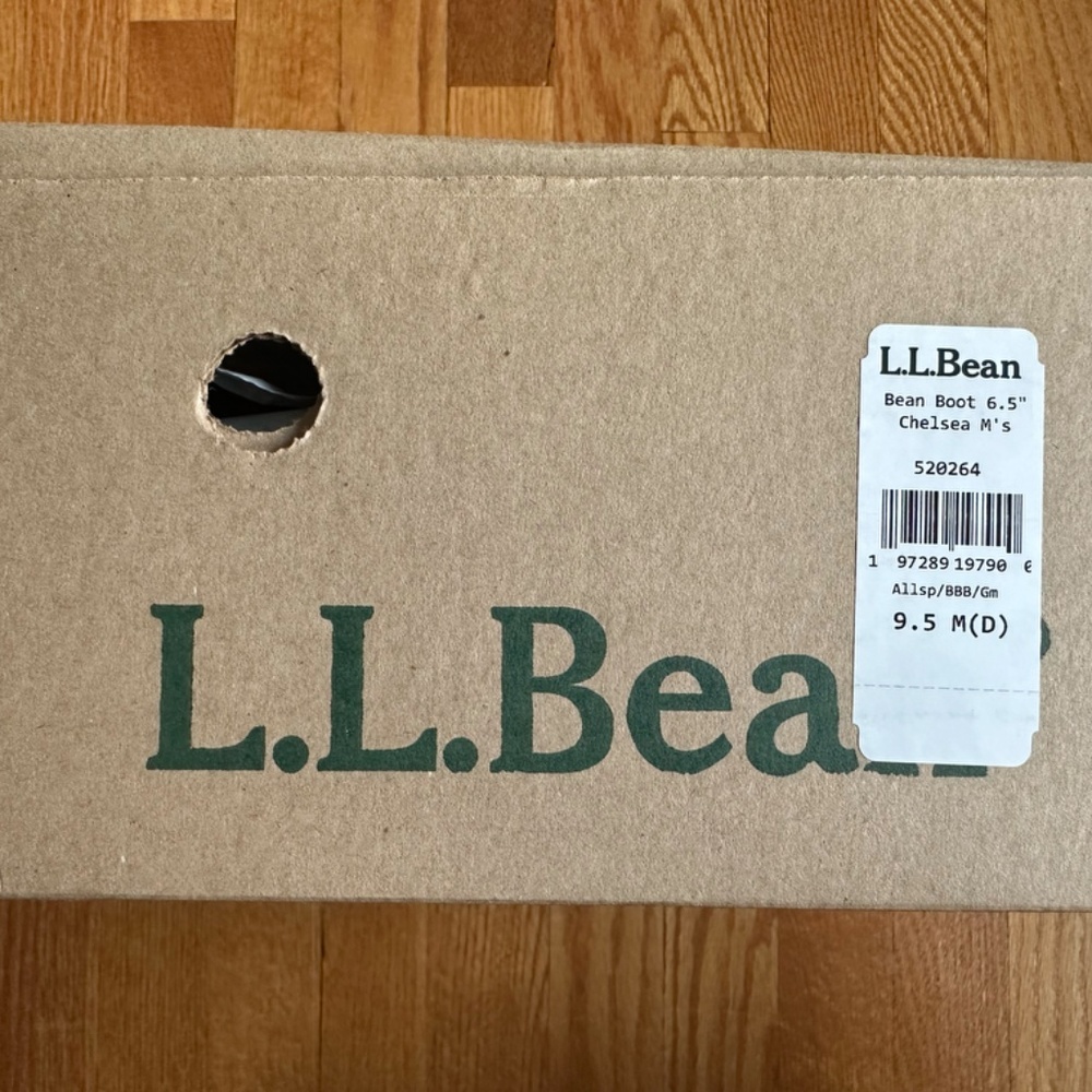Brand New, never worn, LL Bean 6.5" Chelsea Boot - Picture 8 of 8